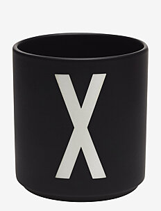 Design Letters Black Porcelain Cups A-Z - Borddekning - BLACK / black