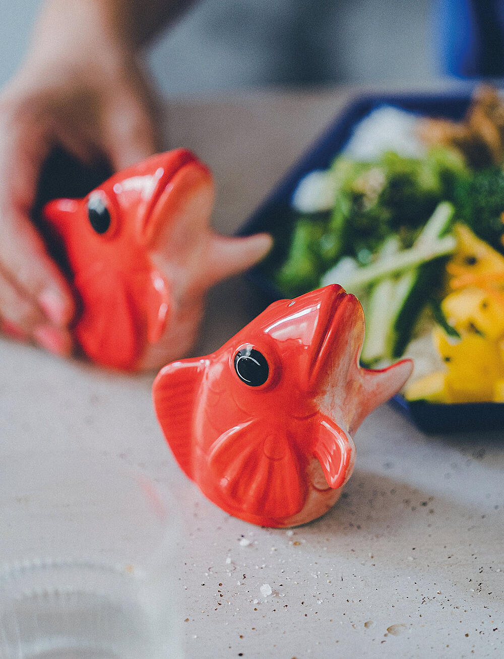 Donkey - Salt- and pepper shakers - Fishes for Dishes - salt- og pepperkverner - red - 2