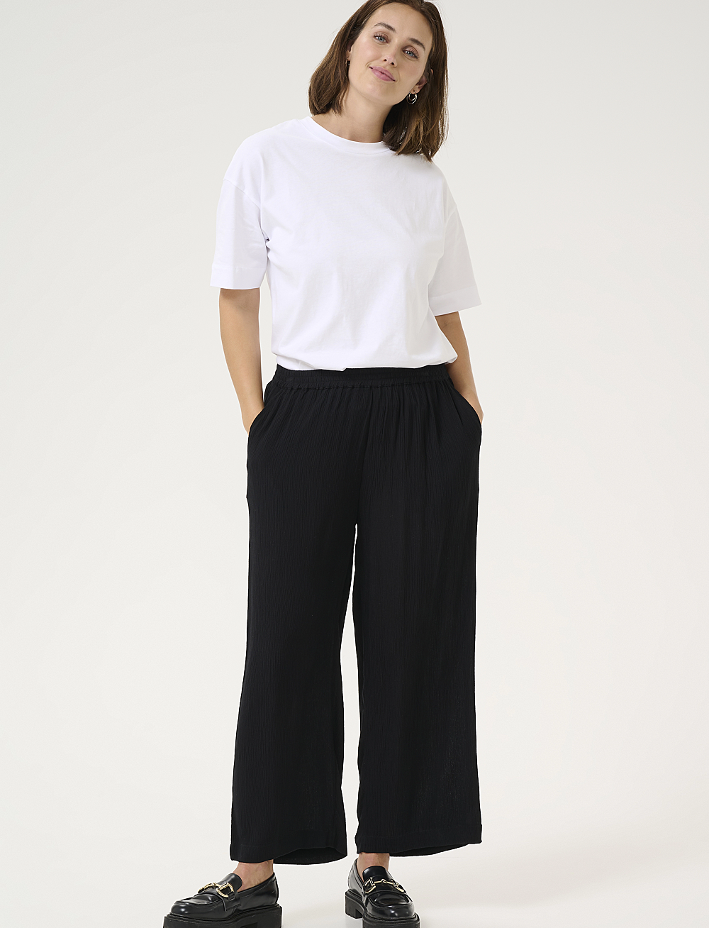 Kaffe - KAdacia Amber Pants - culottes - black deep - 3