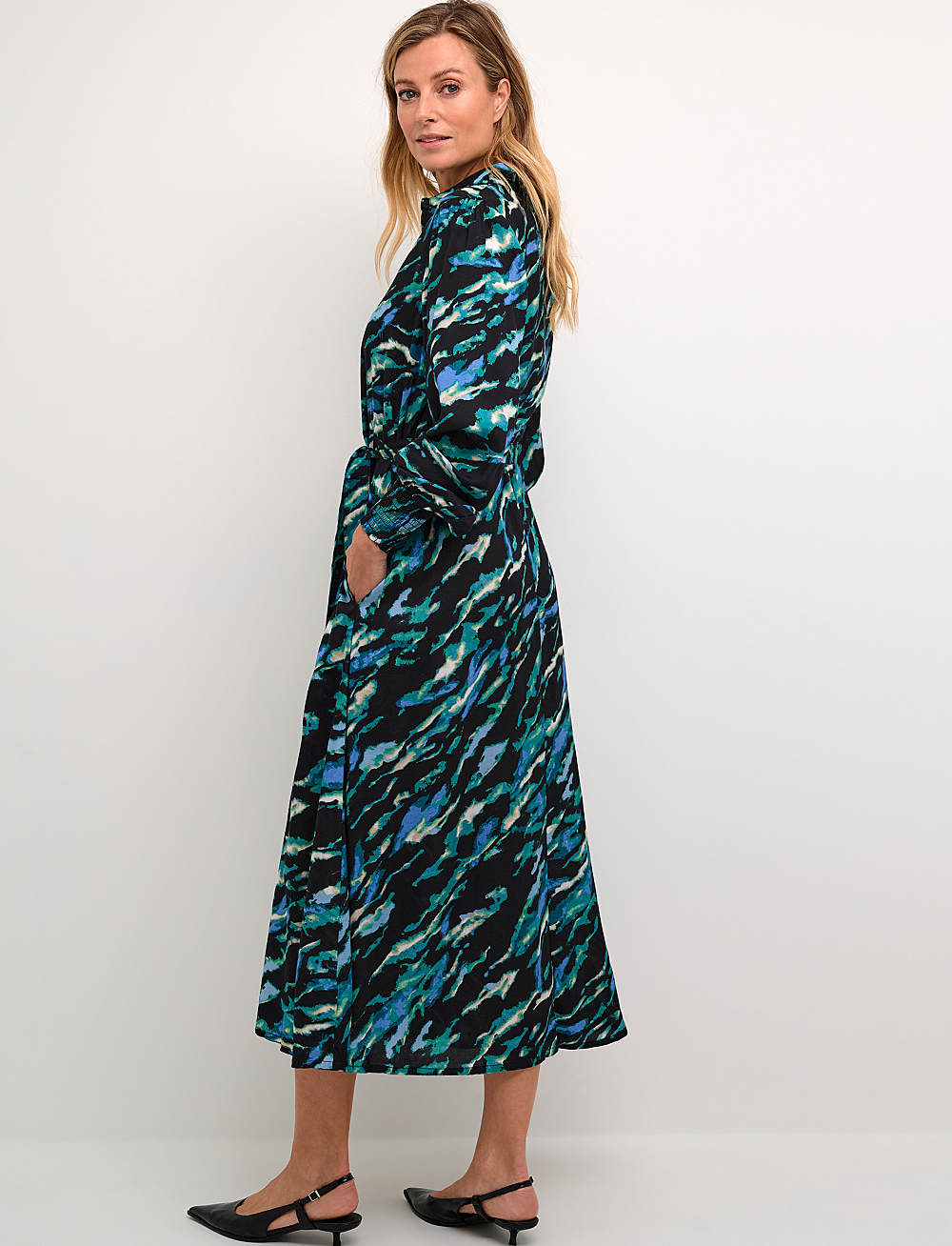 Kaffe - KApollie Oline Dress - skjortekjoler - black/blue/green abstr. animal - 4