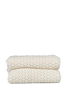 Sagaform Maja fleece plaid - Hjemmekos - WHITE / cream